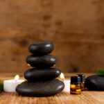 Aroma Stone Massage + Gran Classique Facial